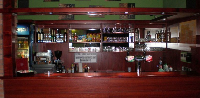 Bar s rampou